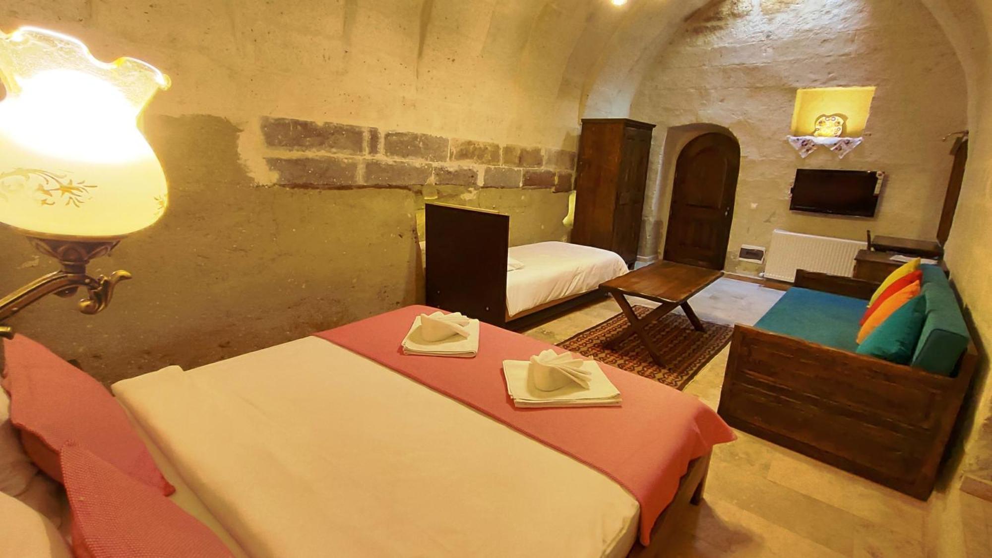 Armesos Cave Hotel Ürgüp Exterior foto